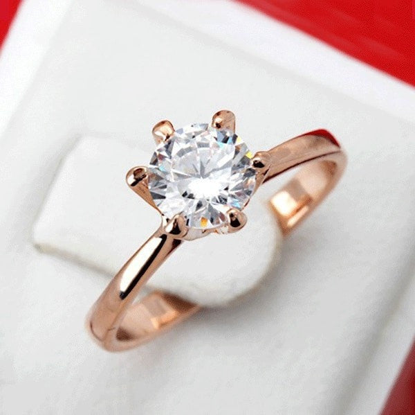 Luxury Rose Gold Solitaire Ring